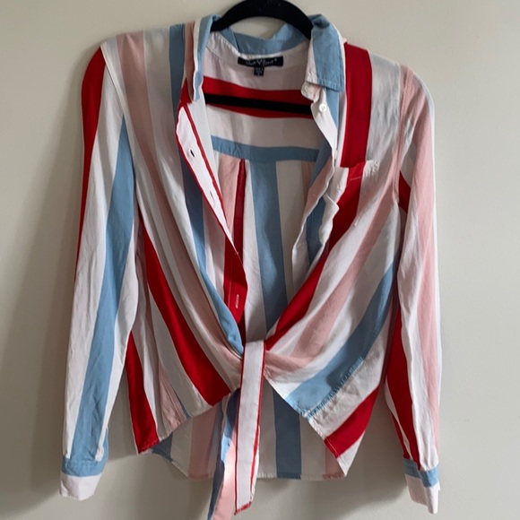 Top - Picture 1 of 2